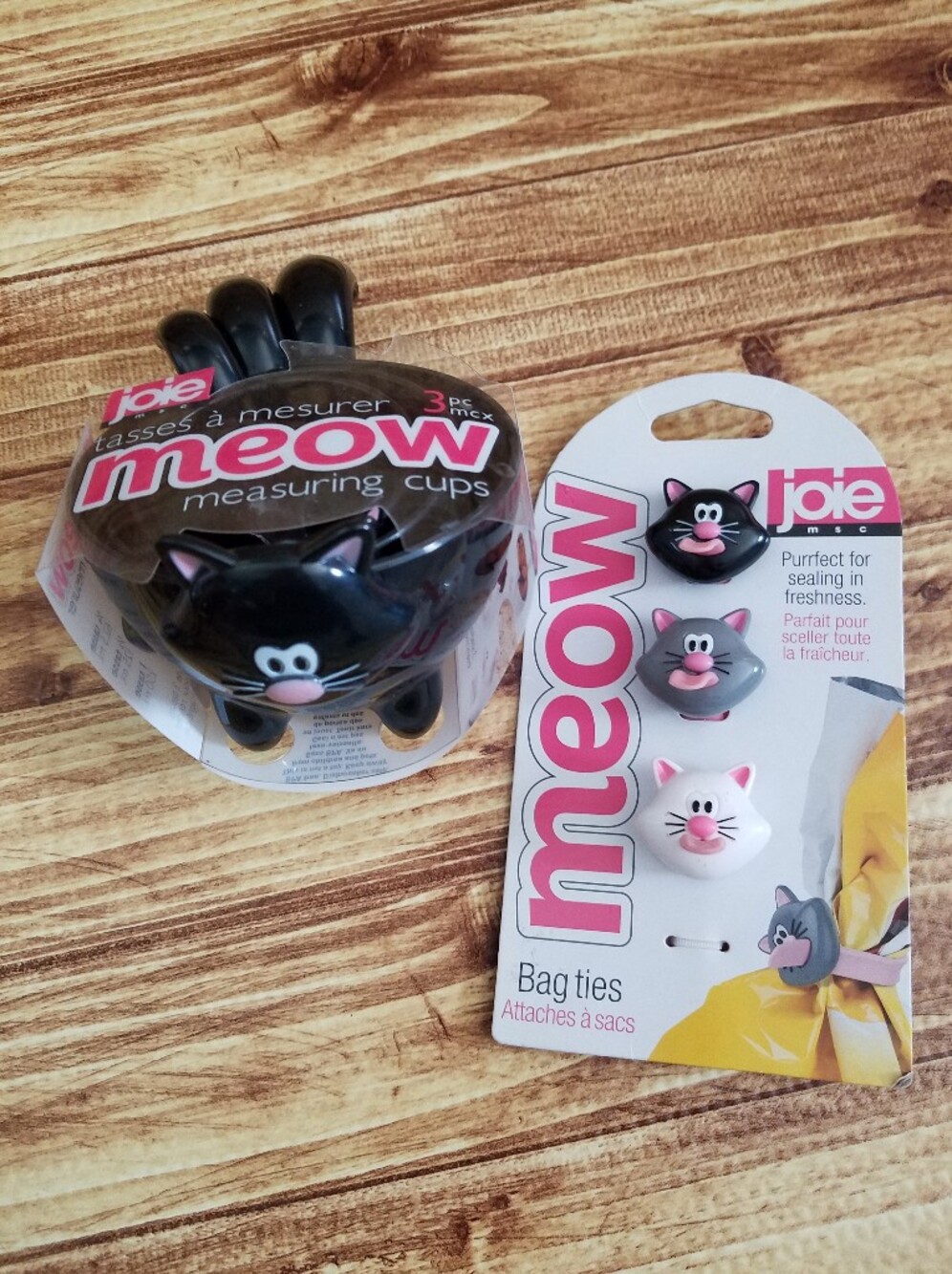 NWT Joie Meow Black Cat Measuring Cups and Bag Ties Kitchen Set